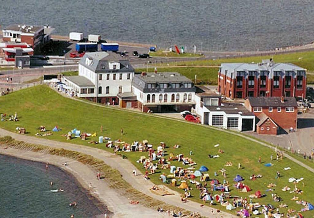 Strandhotel Dagebuell Direkt An Der Nordsee ภายนอก รูปภาพ