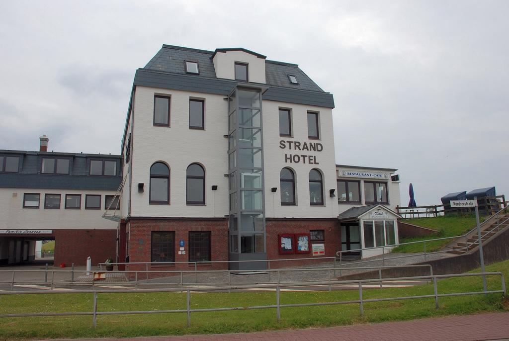 Strandhotel Dagebuell Direkt An Der Nordsee ภายนอก รูปภาพ