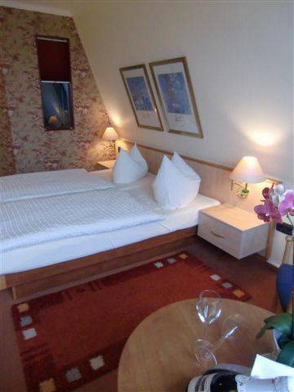 Strandhotel Dagebuell Direkt An Der Nordsee ภายนอก รูปภาพ